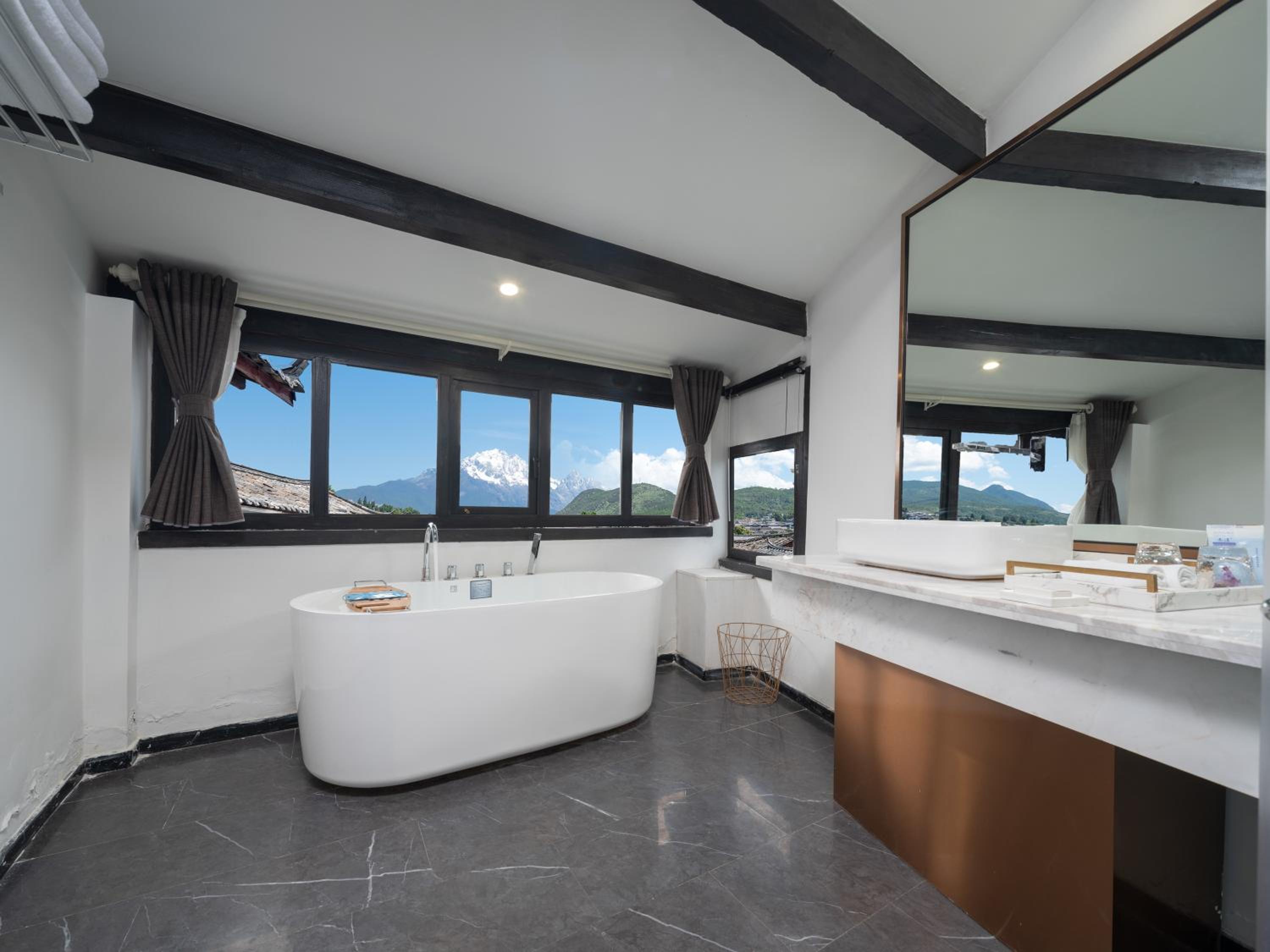 Lijiang BYW Boutique Inn