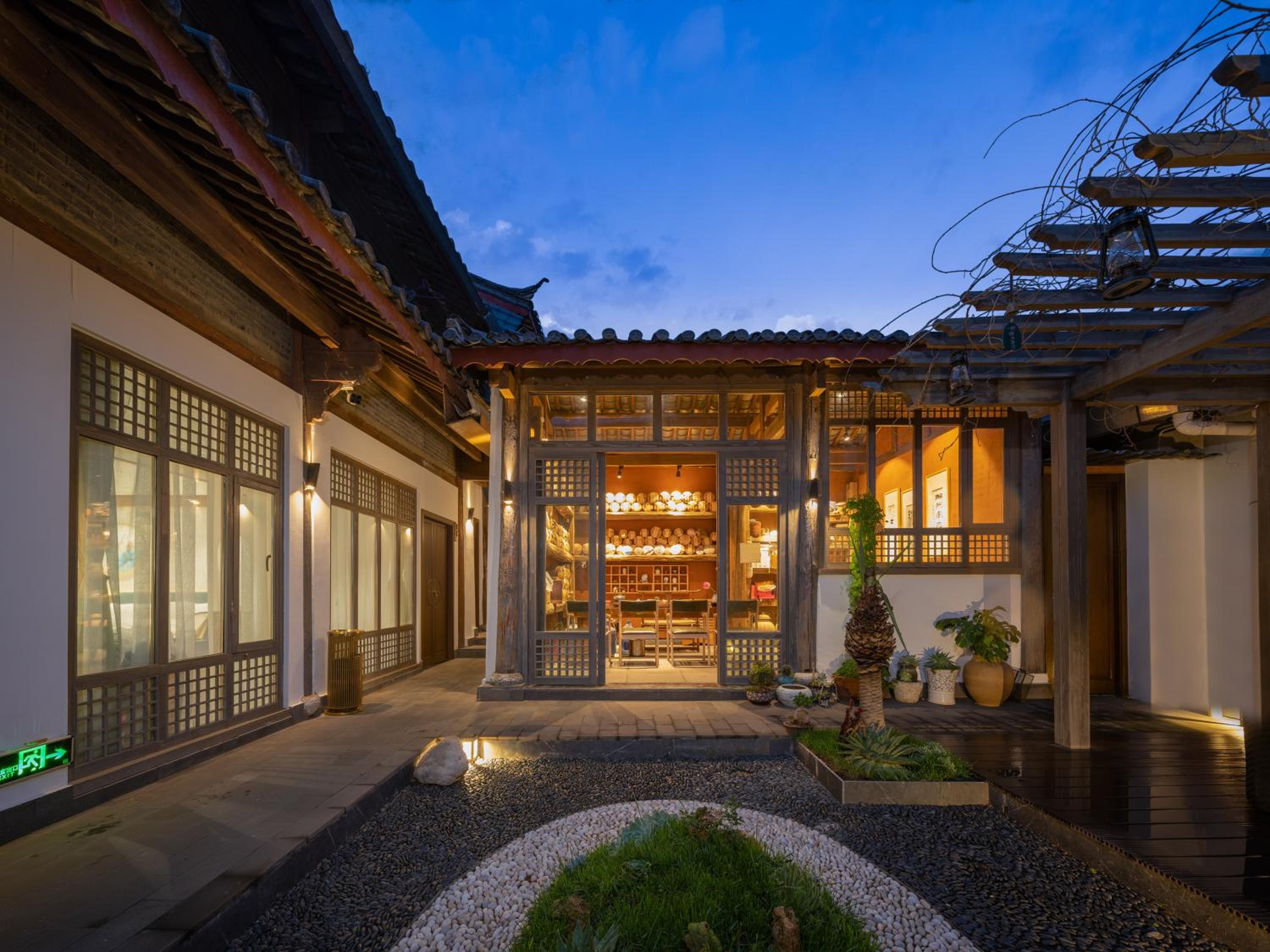 Lijiang BYW Boutique Inn