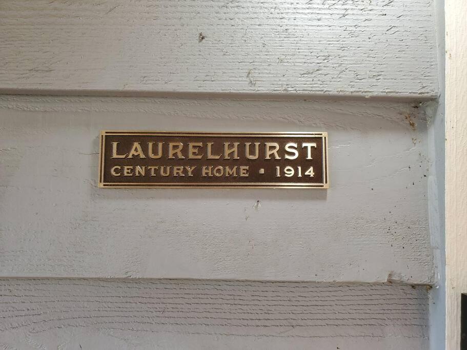Historic remodeled home in Laurelhurst Portland view 4