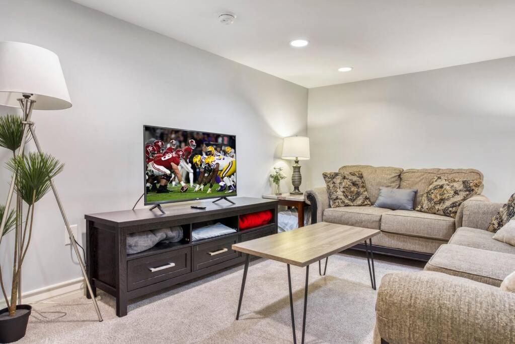 Historic remodeled home in Laurelhurst Portland view 5