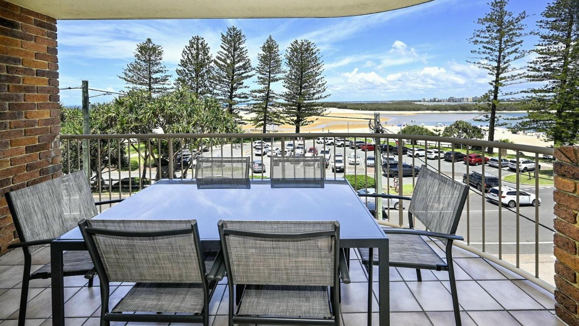 Kookaburra Court Unit 3 Bulcock Beach QLD