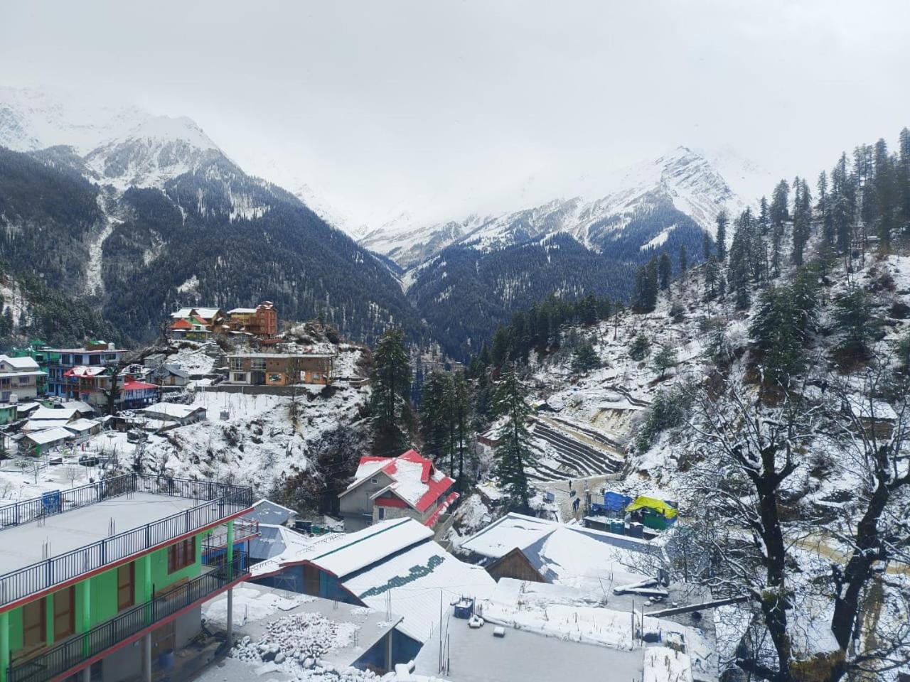 Vigyan Guest House Tosh view 5
