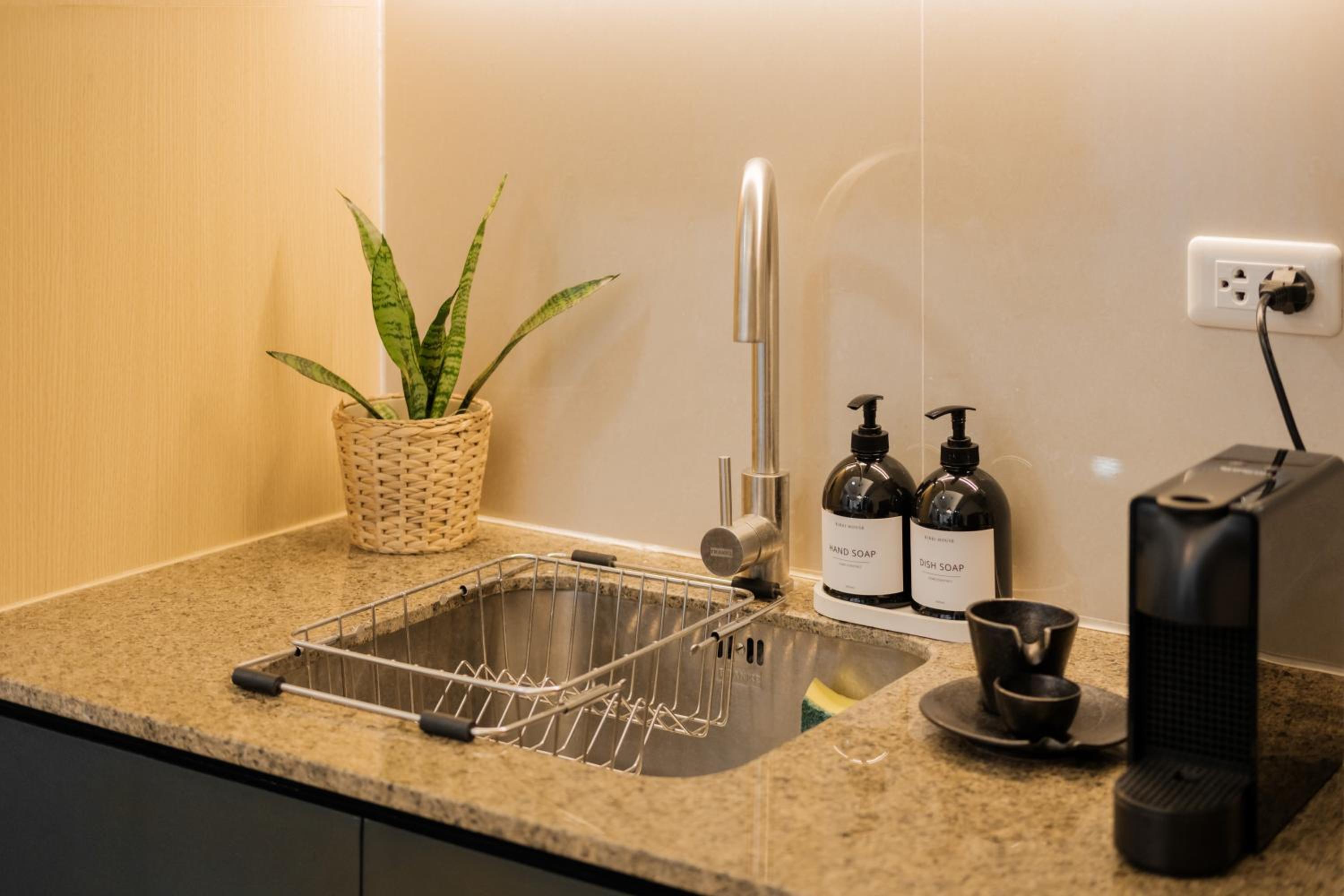 Eastwood City Cozy Designer Studio Long Stay Friendly Walk to Mall view 3
