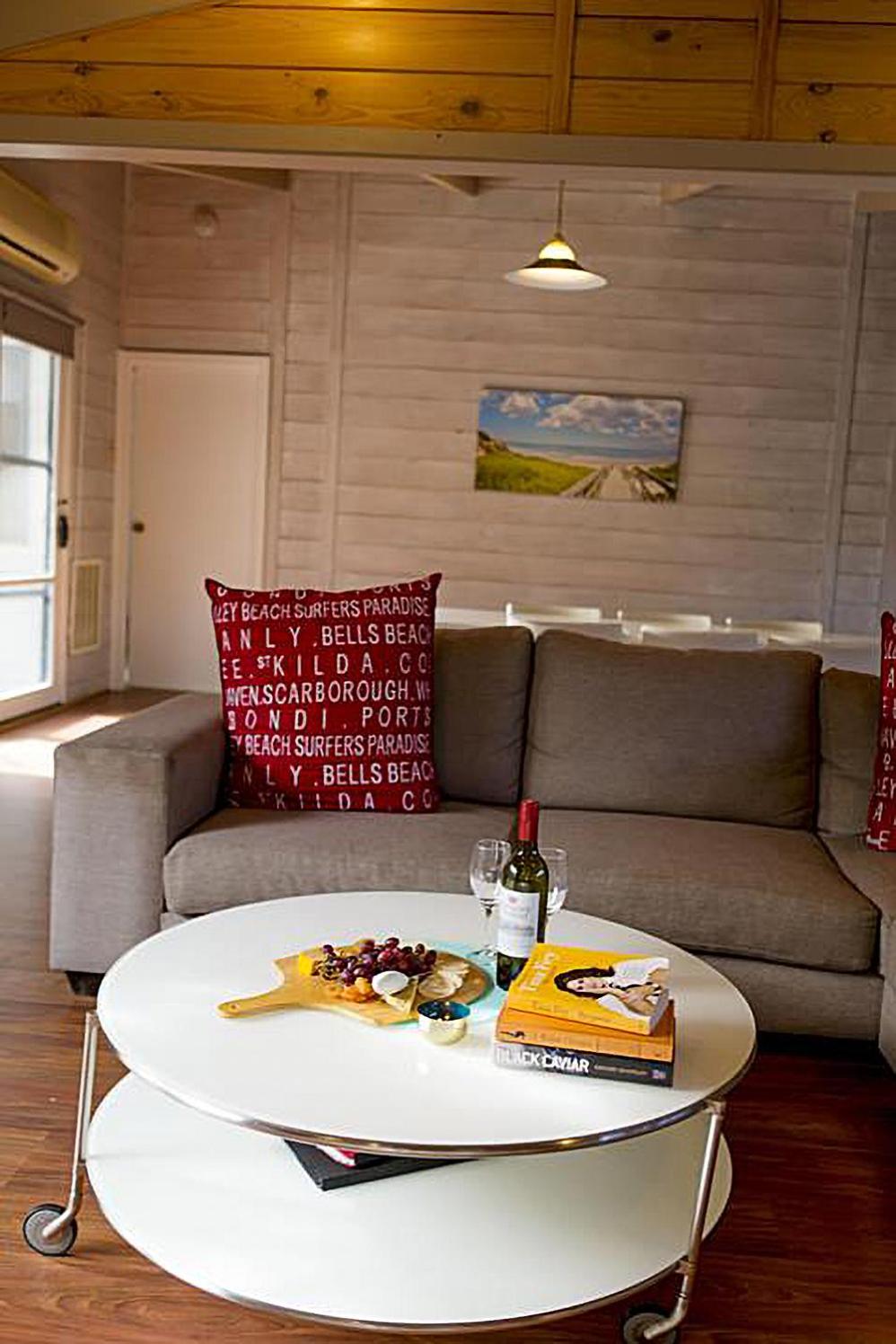 121 Ocean Throughway