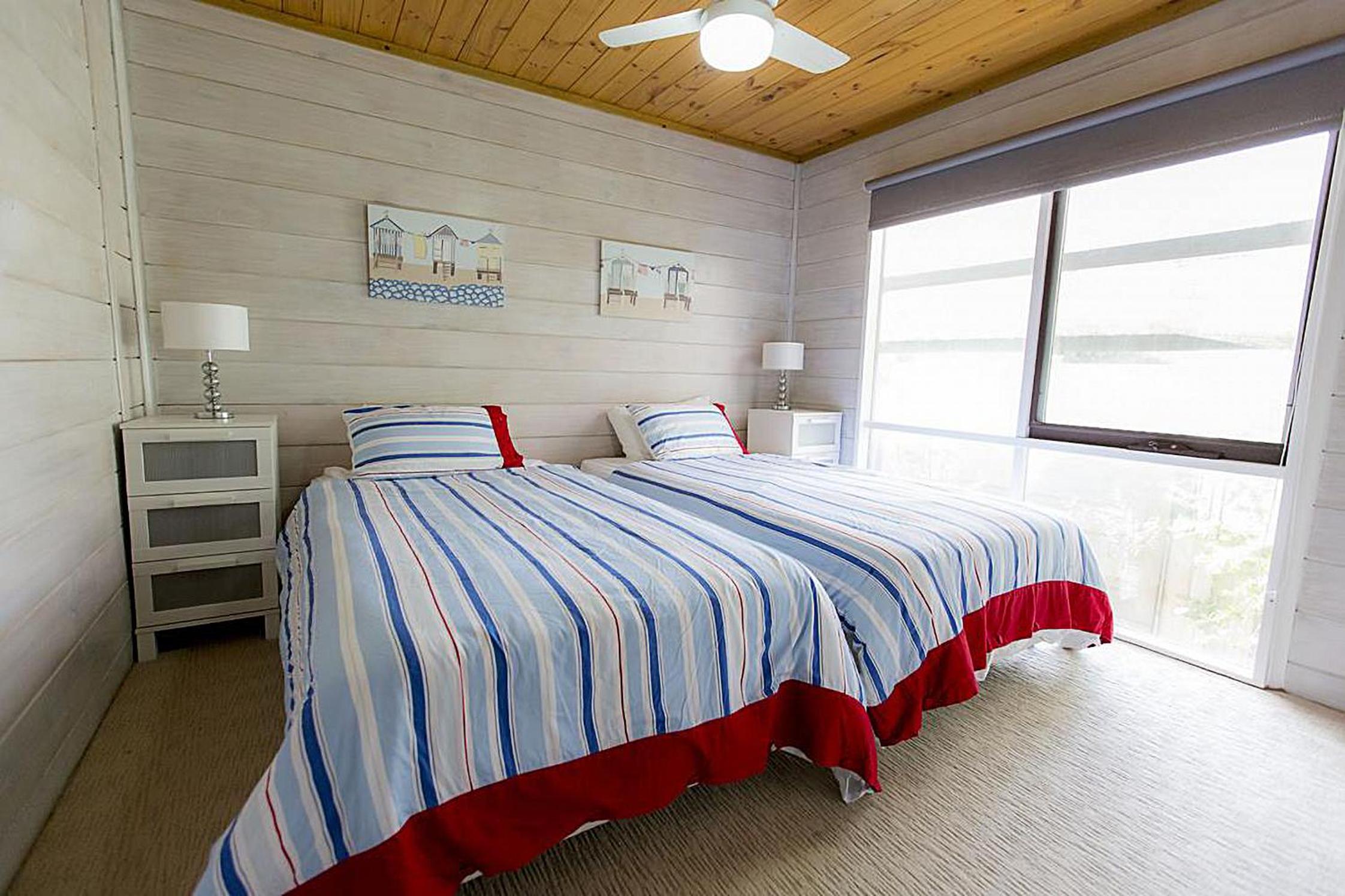 121 Ocean Throughway