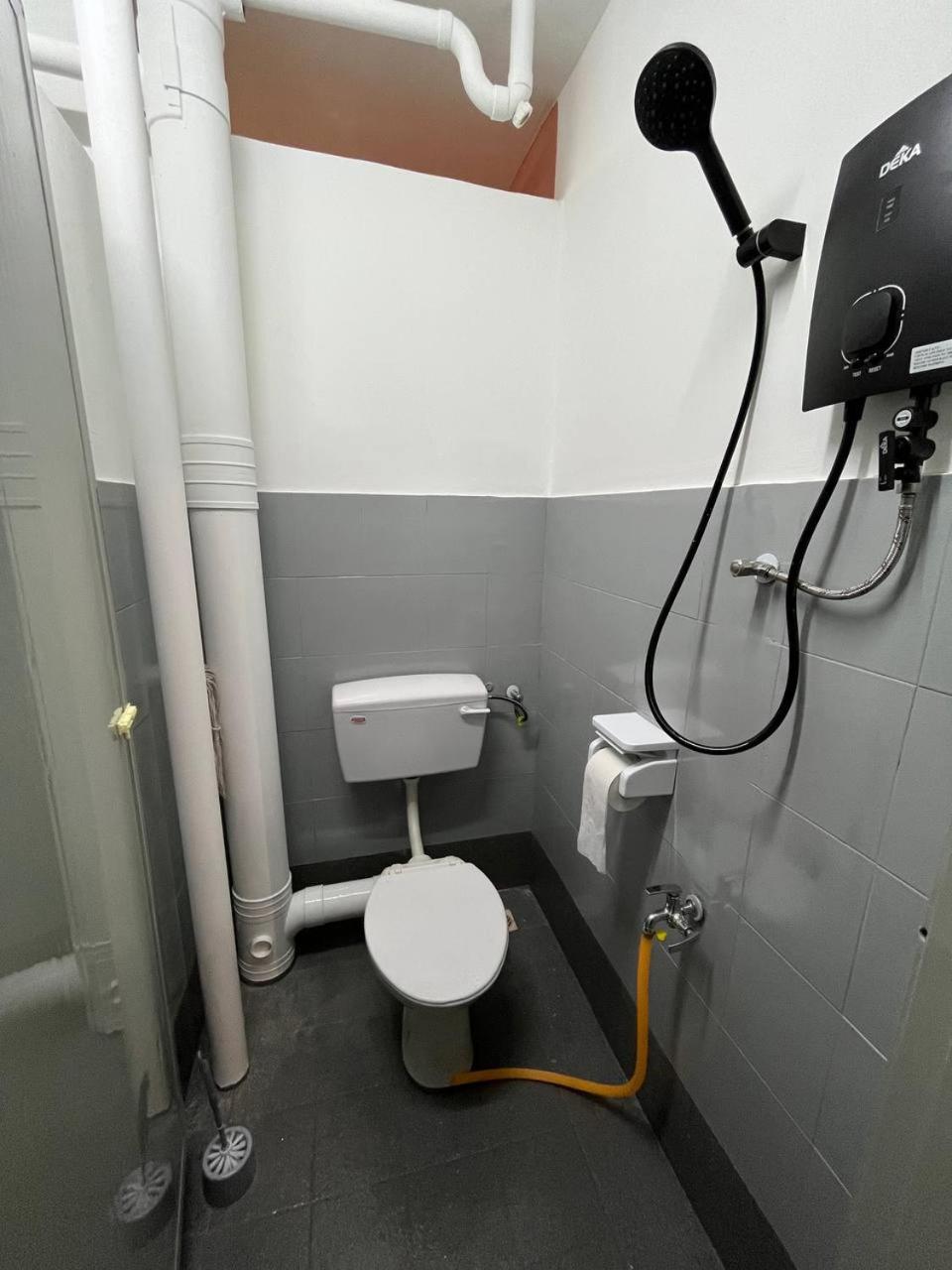 Georgetown Room For Rent Penang photo 3