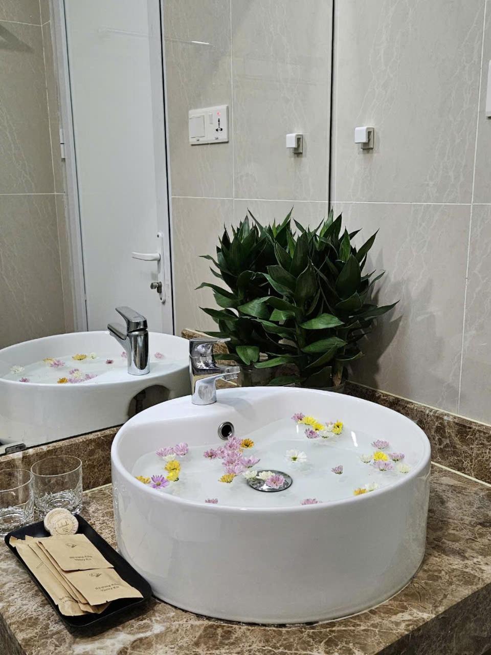 Work & Rest Suite SECC