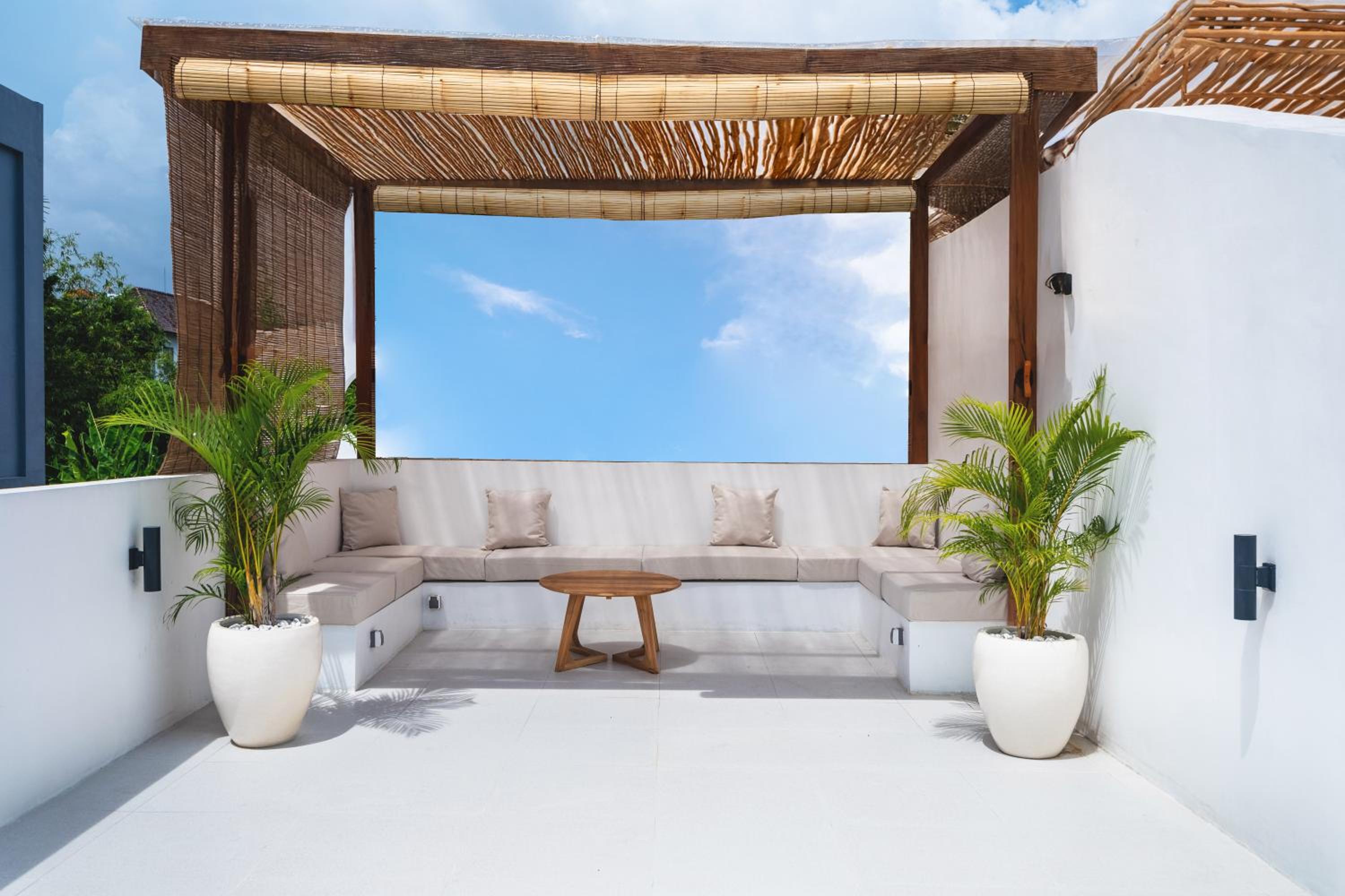 Ocean Castle 2BR Private Pool Rooftop Villa By Bali Bliss Properties