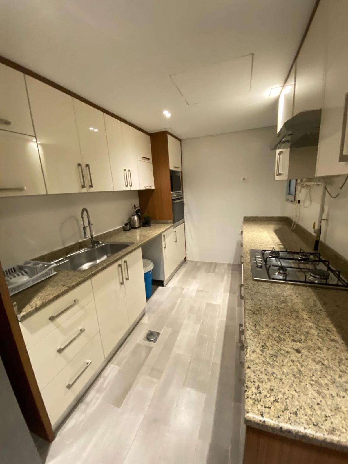 Service apartment - 2 bedroom with 3 bathrooms in CFC