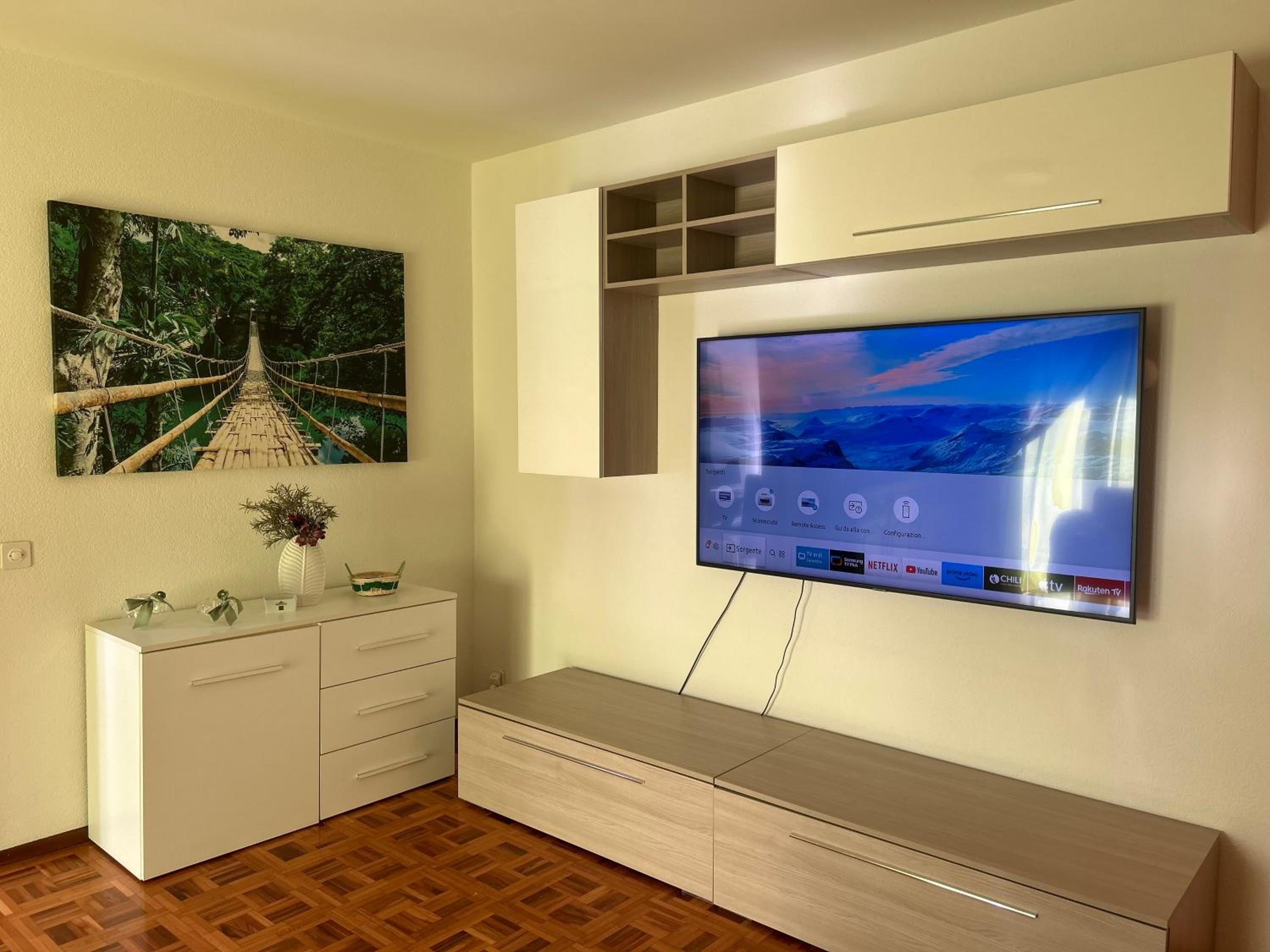 Melide lake apartment