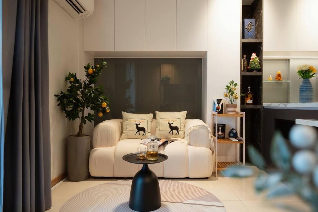 2 bedroom Diamond island Apartment, Luxury in nature, District 2 Lagomhome 1611