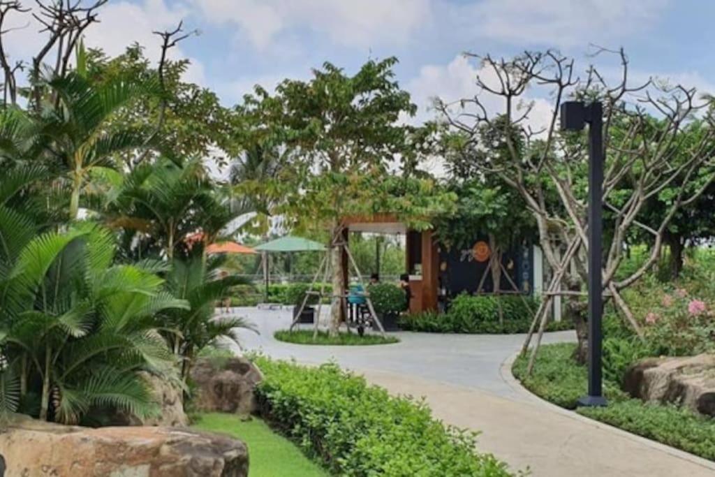 2 bedroom Diamond island Apartment, Luxury in nature, District 2 Lagomhome 1611