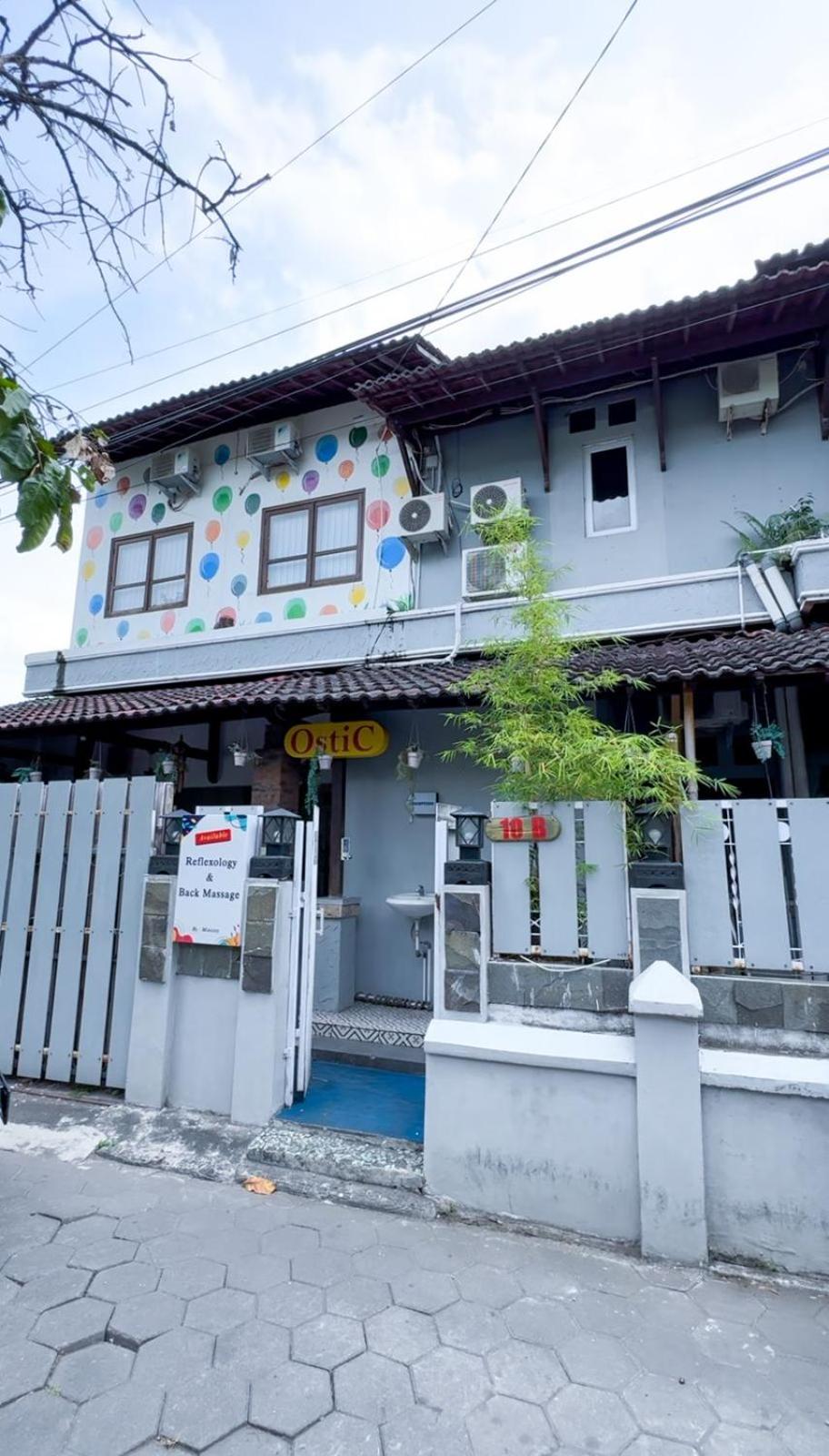 Hotel OstiC House - Image 1