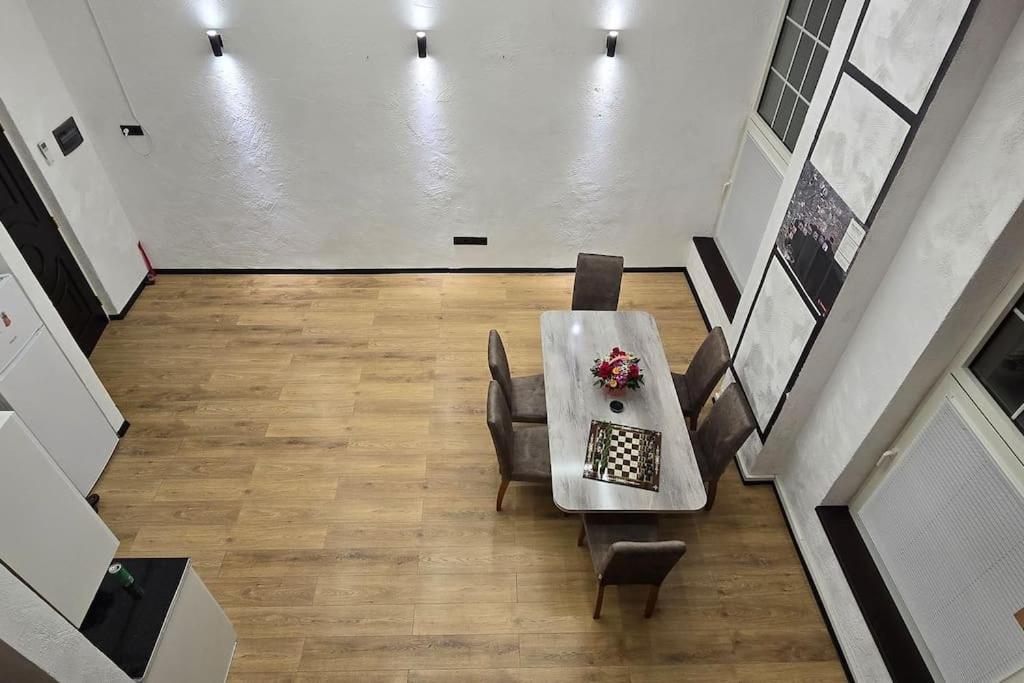 Knightsbridge Seaside Duplex