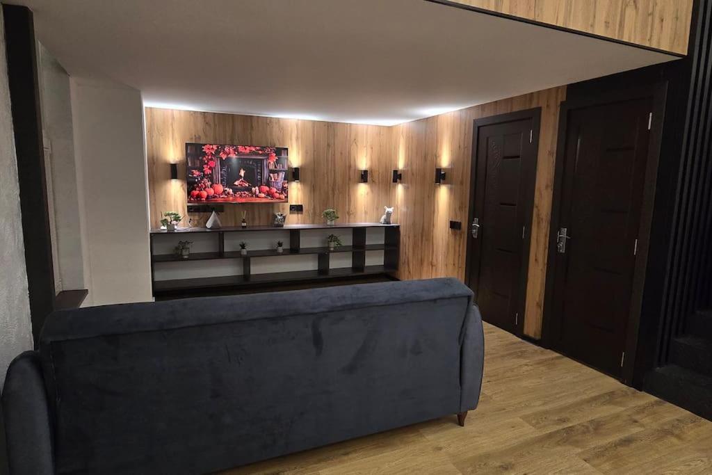 Knightsbridge Seaside Duplex