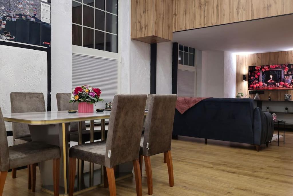 Knightsbridge Seaside Duplex