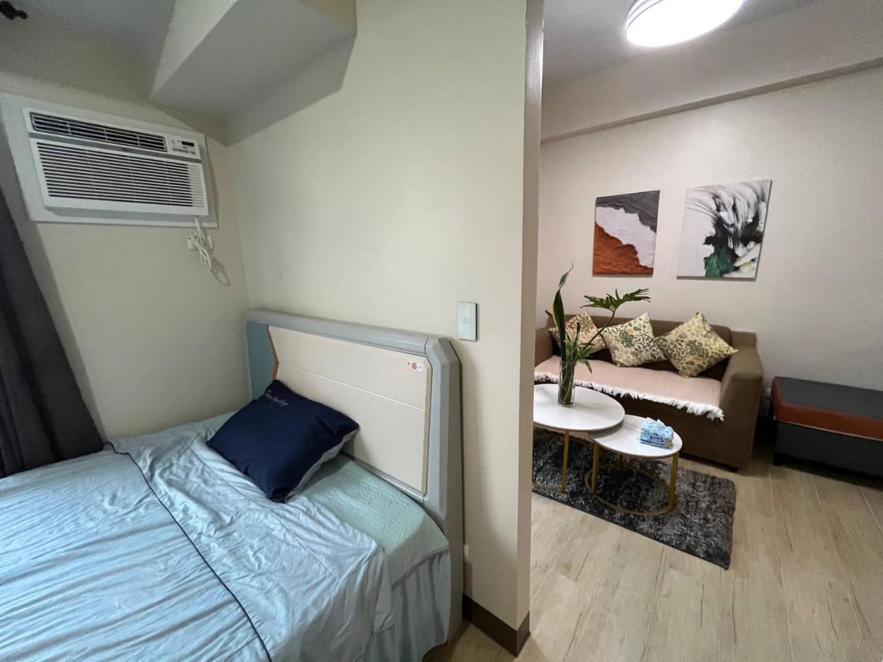 Gentry Manor Family Suite Balcony City View WiFi TV close to Okada 12B view 4