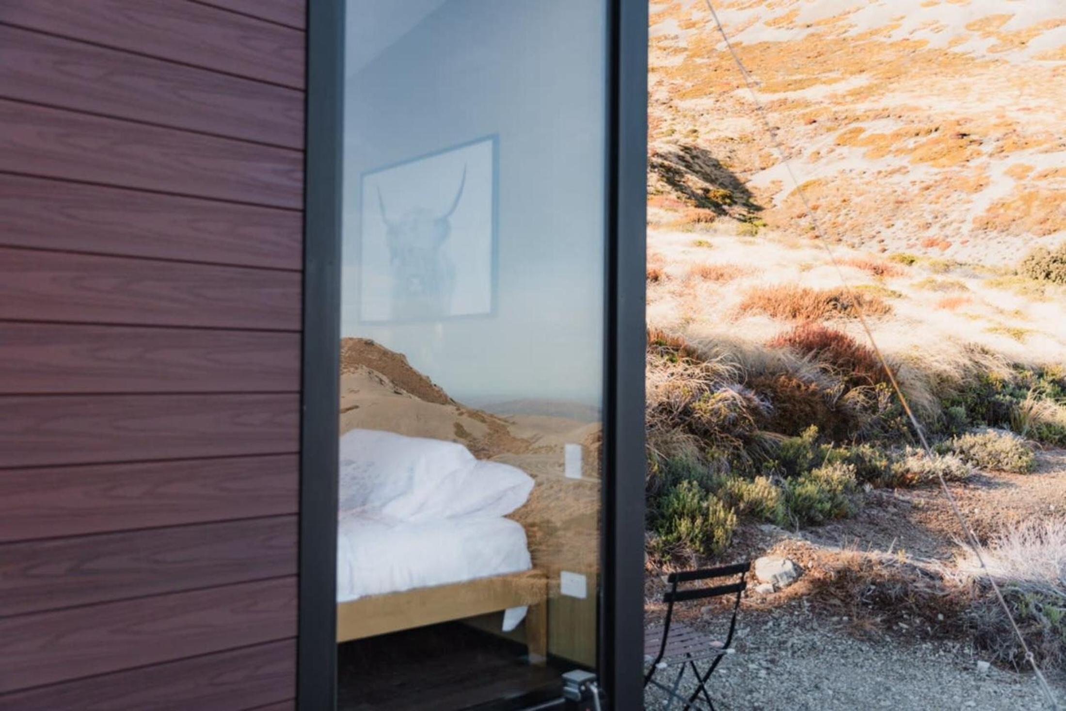 Lake Stella Mountain Retreat 1 - Falcons Nest by Tiny Away