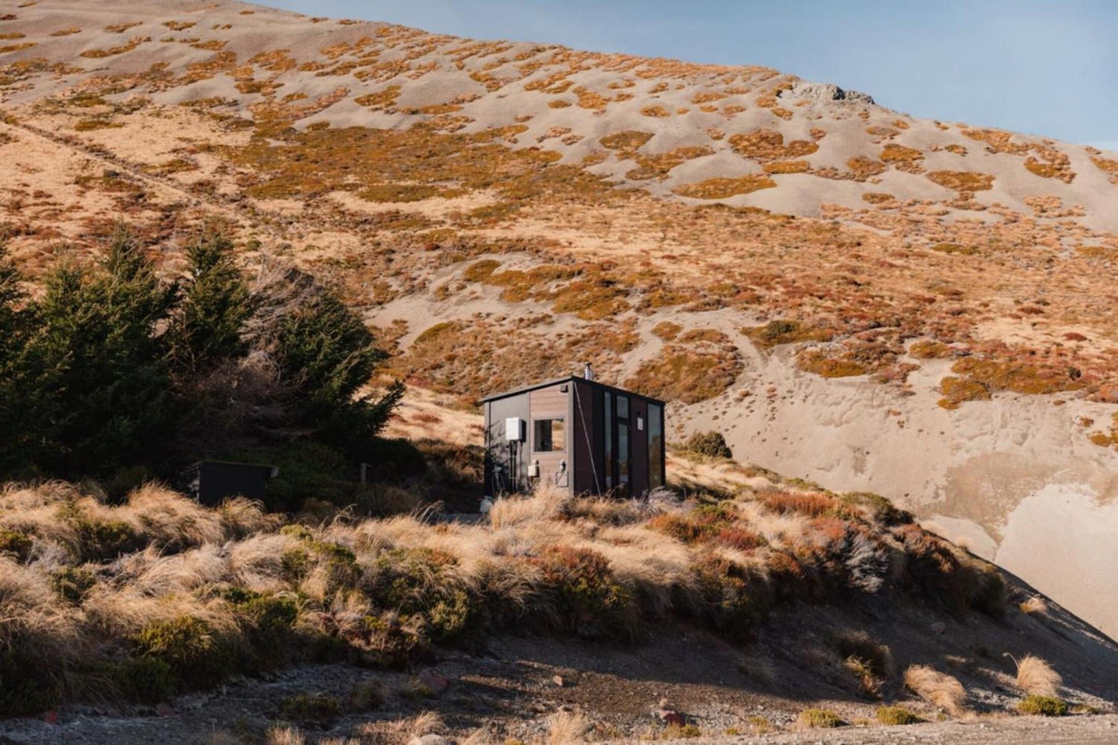 Lake Stella Mountain Retreat 1 - Falcons Nest by Tiny Away