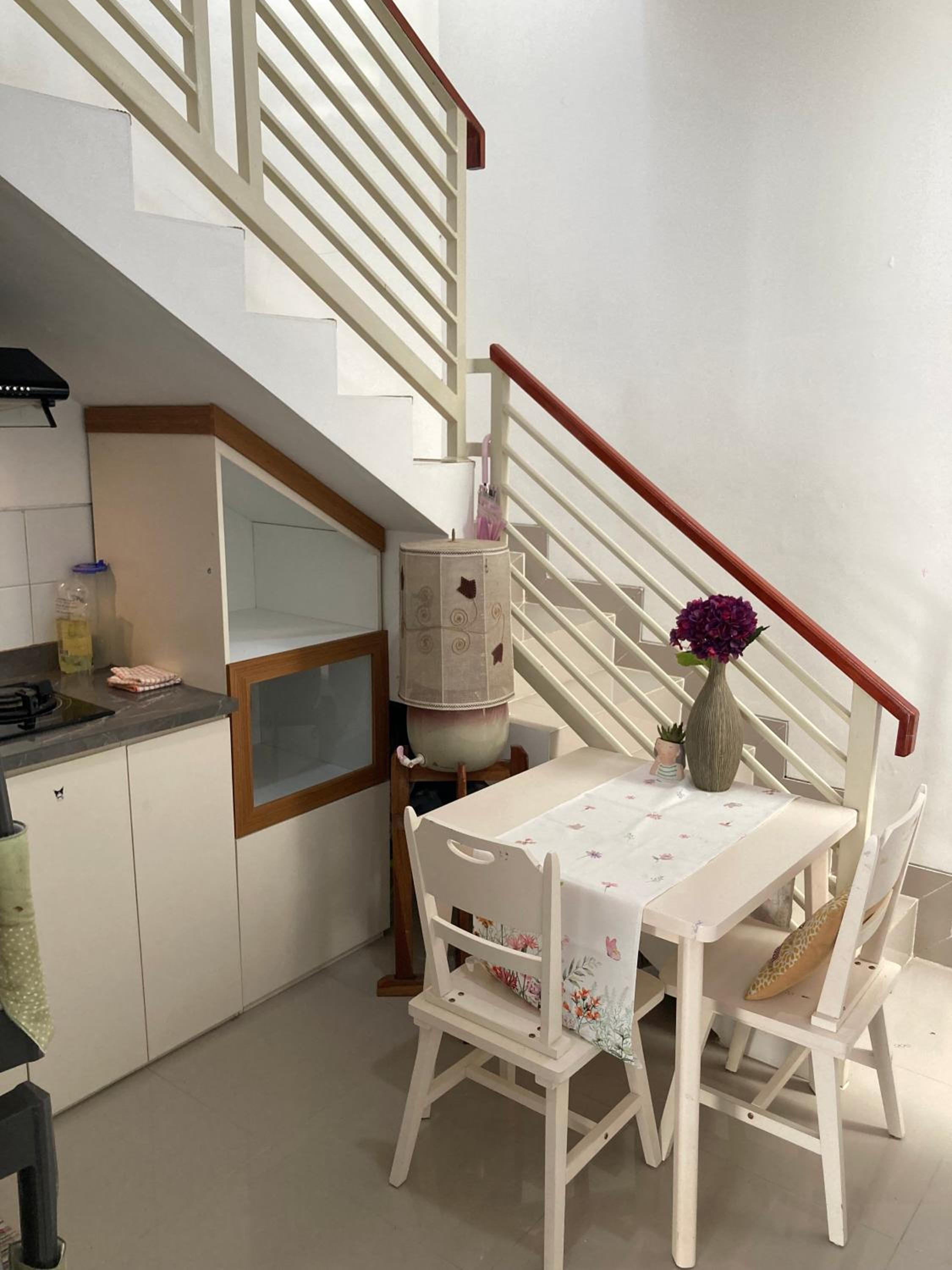 RAM Homestay Sharia, 5 Adults 1 Child, Ideal Stay Between Bromo & South Malang Beaches