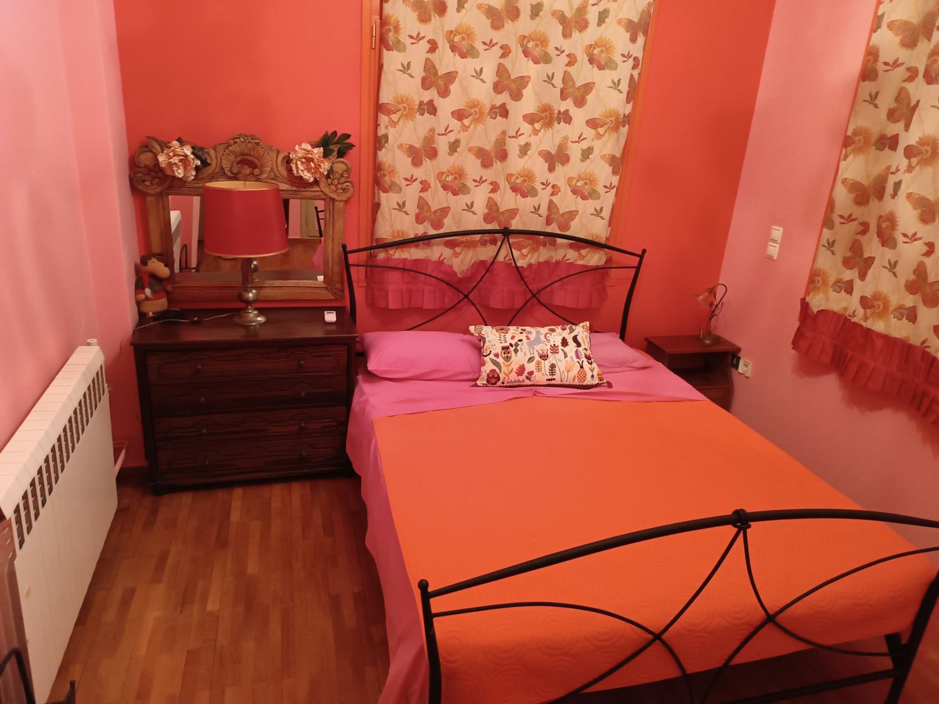 Eleni's Astrous Home