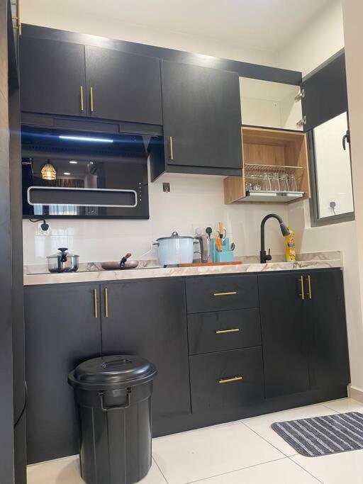 Cozy kenwingston platz kl 2-5pax 2BR&2BR Klcc view pakin netflx 3705A
