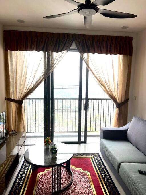 Cozy kenwingston platz kl 2-5pax 2BR&2BR Klcc view pakin netflx 3705A