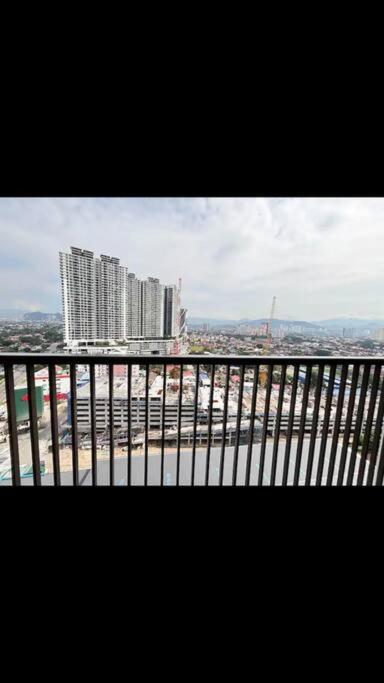 Cozy kenwingston platz kl 2-5pax 2BR&2BR Klcc view pakin netflx 3705A