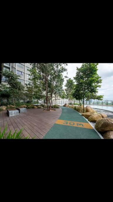 Cozy kenwingston platz kl 2-5pax 2BR&2BR Klcc view pakin netflx 3705A