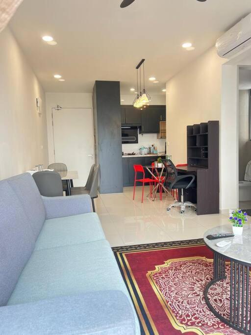 Cozy kenwingston platz kl 2-5pax 2BR&2BR Klcc view pakin netflx 3705A