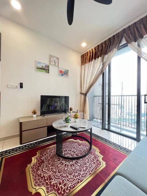 Cozy kenwingston platz kl 2-5pax 2BR&2BR Klcc view pakin netflx 3705A