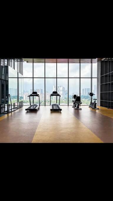 Cozy kenwingston platz kl 2-5pax 2BR&2BR Klcc view pakin netflx 3705A