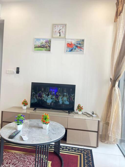 Cozy kenwingston platz kl 2-5pax 2BR&2BR Klcc view pakin netflx 3705A