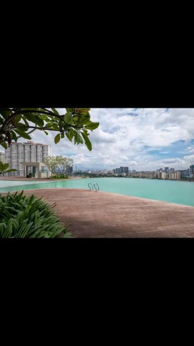 Cozy kenwingston platz kl 2-5pax 2BR&2BR Klcc view pakin netflx 3705A