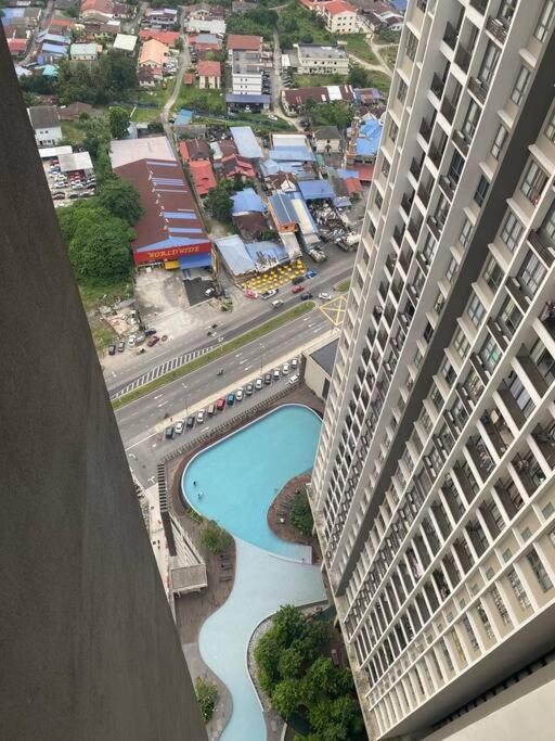 Cozy kenwingston platz kl 2-5pax 2BR&2BR Klcc view pakin netflx 3705A