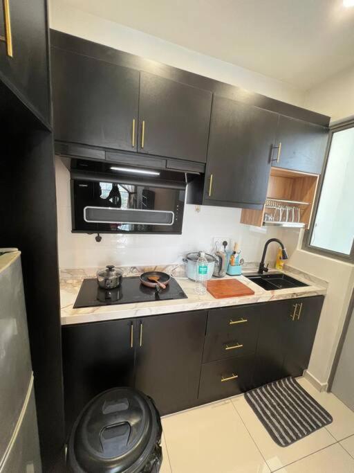 Cozy kenwingston platz kl 2-5pax 2BR&2BR Klcc view pakin netflx 3705A