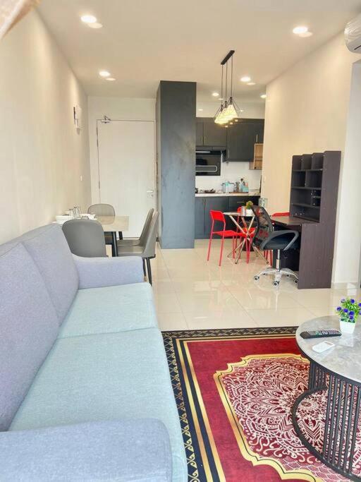 Cozy kenwingston platz kl 2-5pax 2BR&2BR Klcc view pakin netflx 3705A