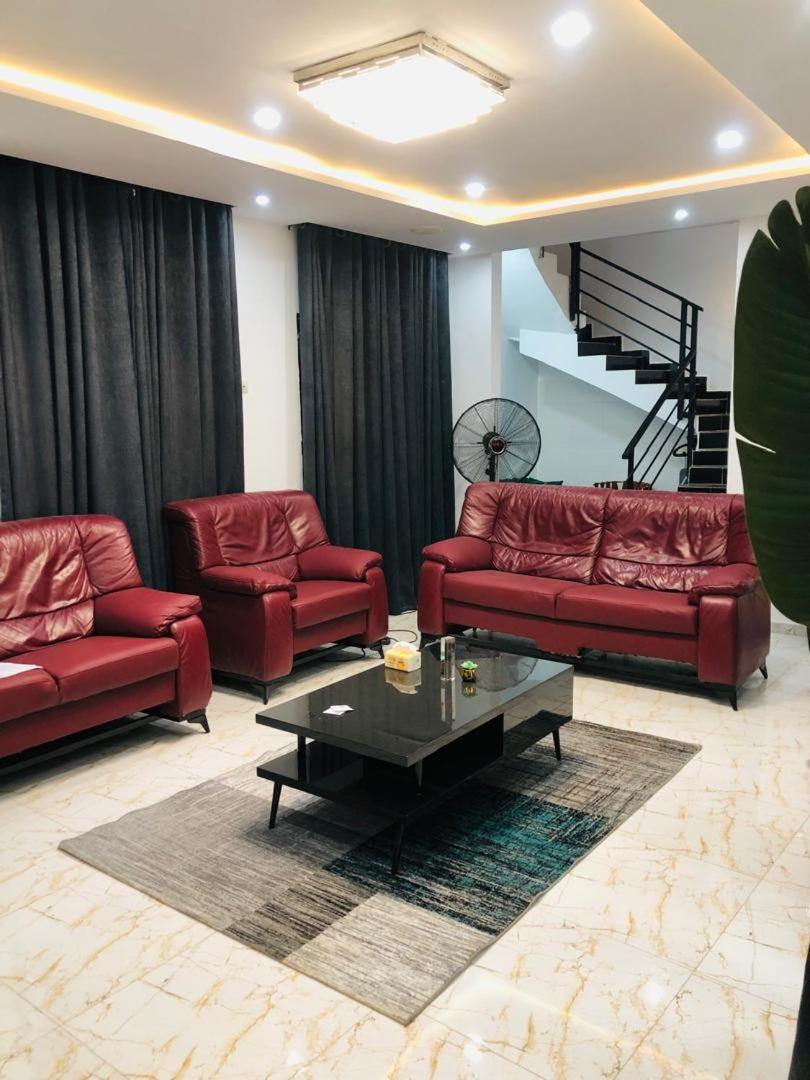 THE DUPLeX