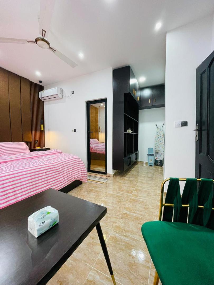 THE DUPLeX