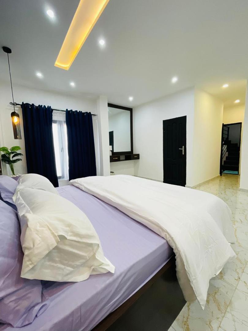 THE DUPLeX