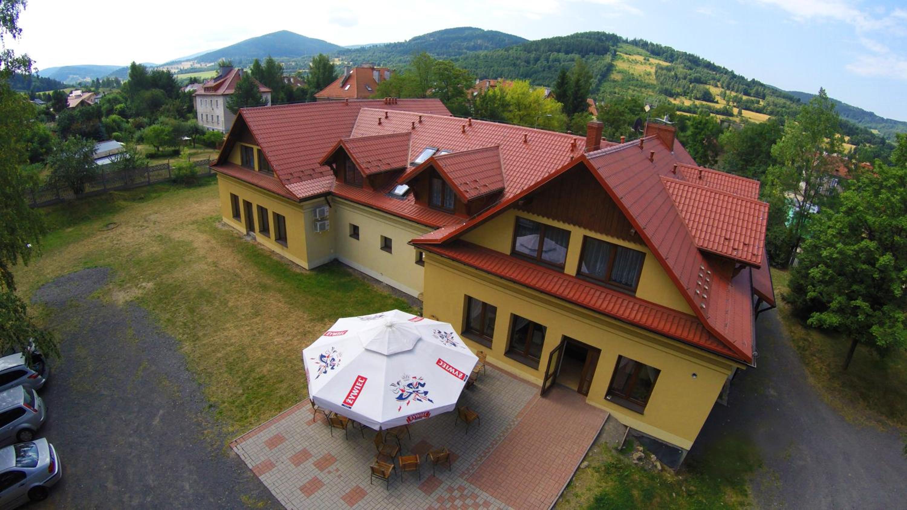 Pensjonat Lew Jaskiniowy - main view
