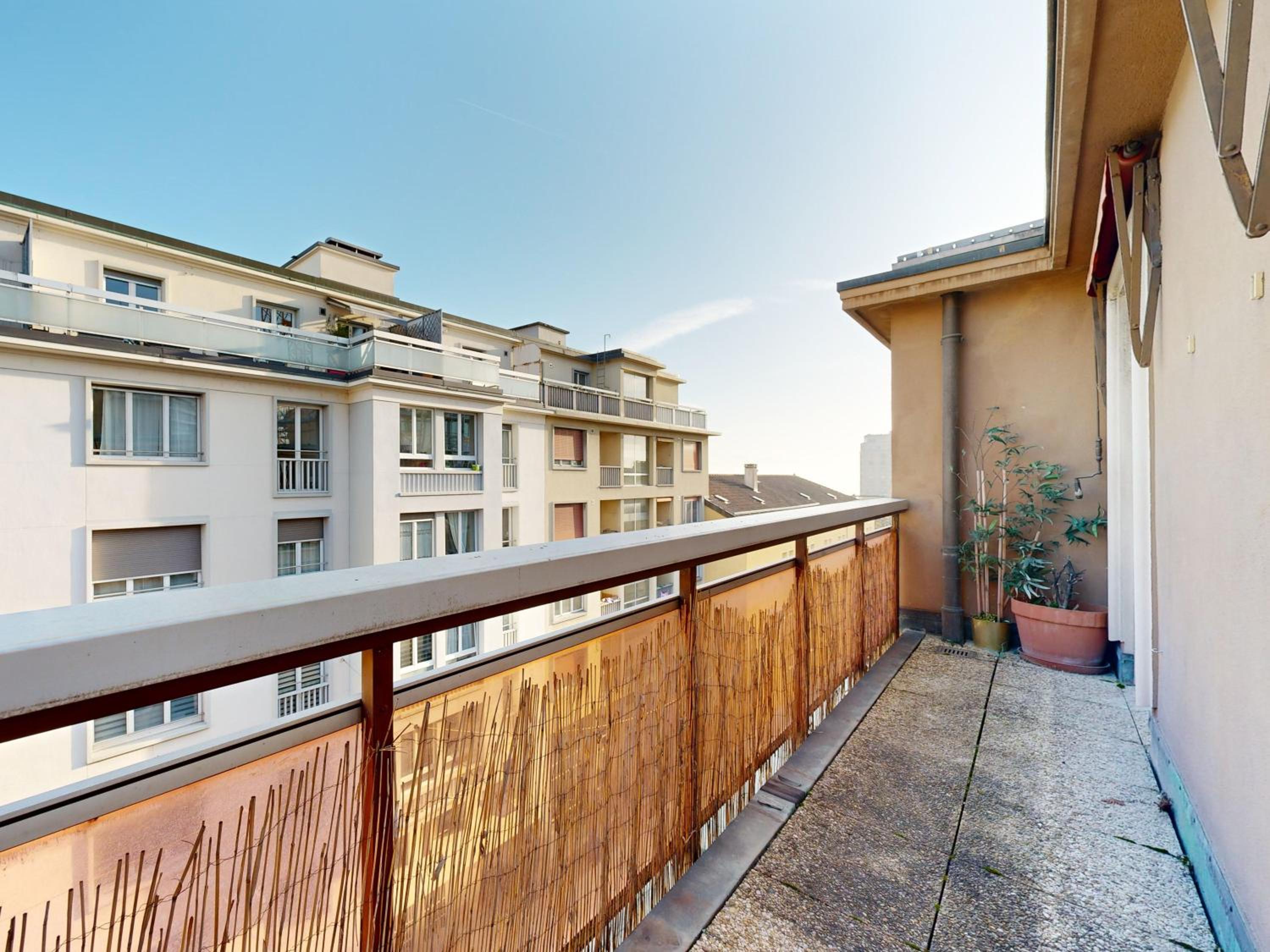 Bright flat in the heart of Lausanne