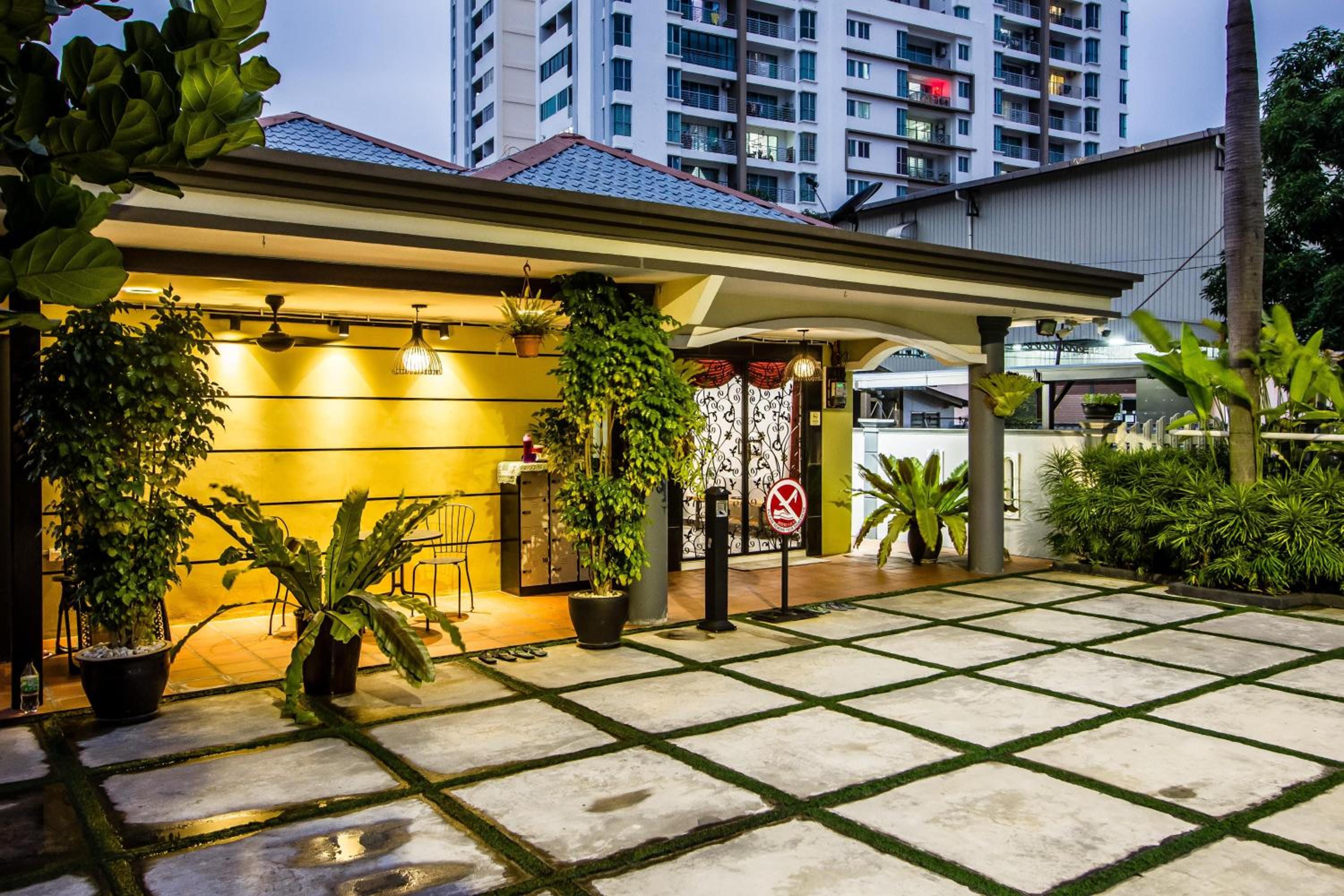 Surprised Homestay by uBook photo 1