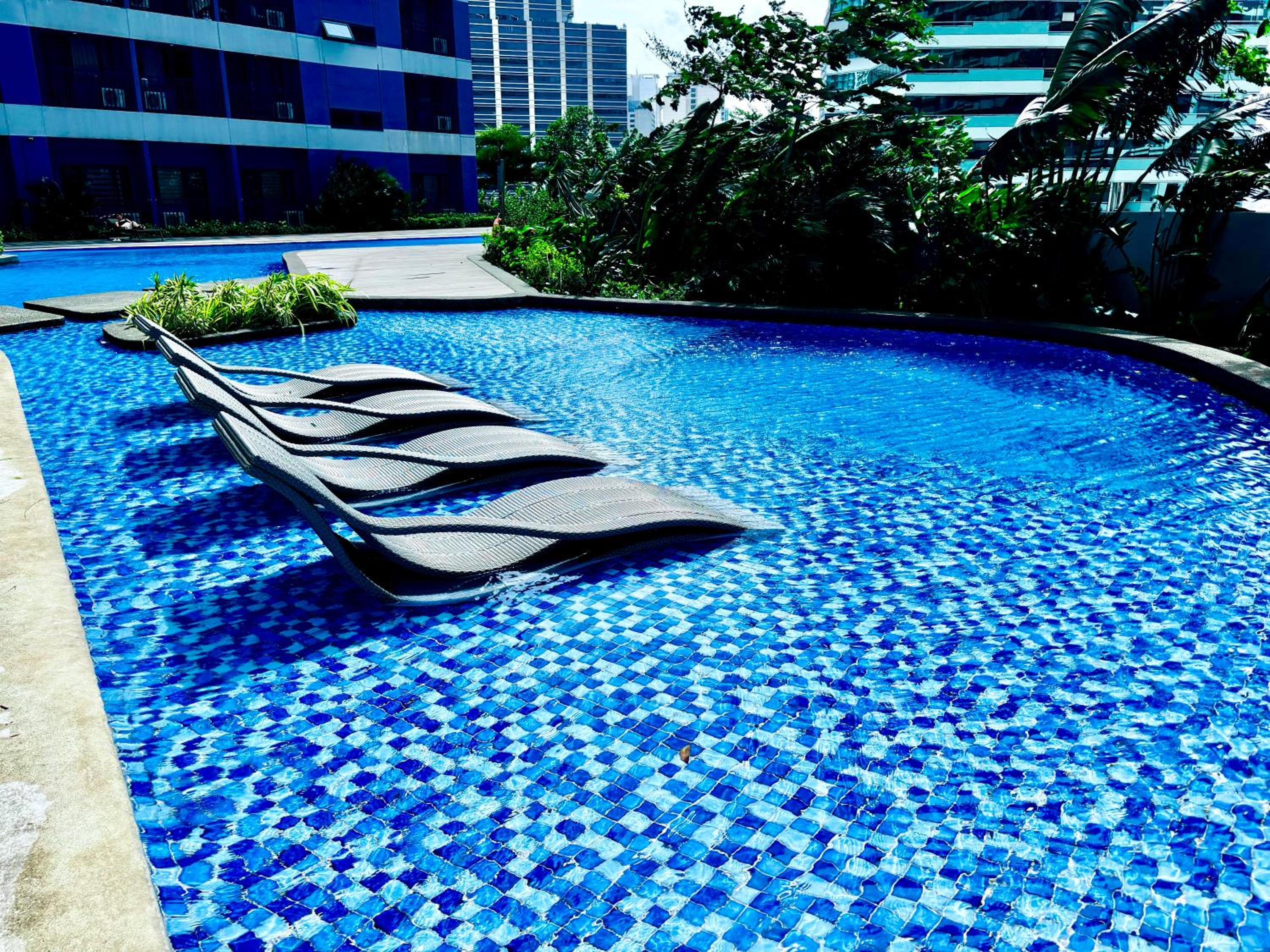 Ikigai Charlie Makati Condo Premium Comfort & Luxury
