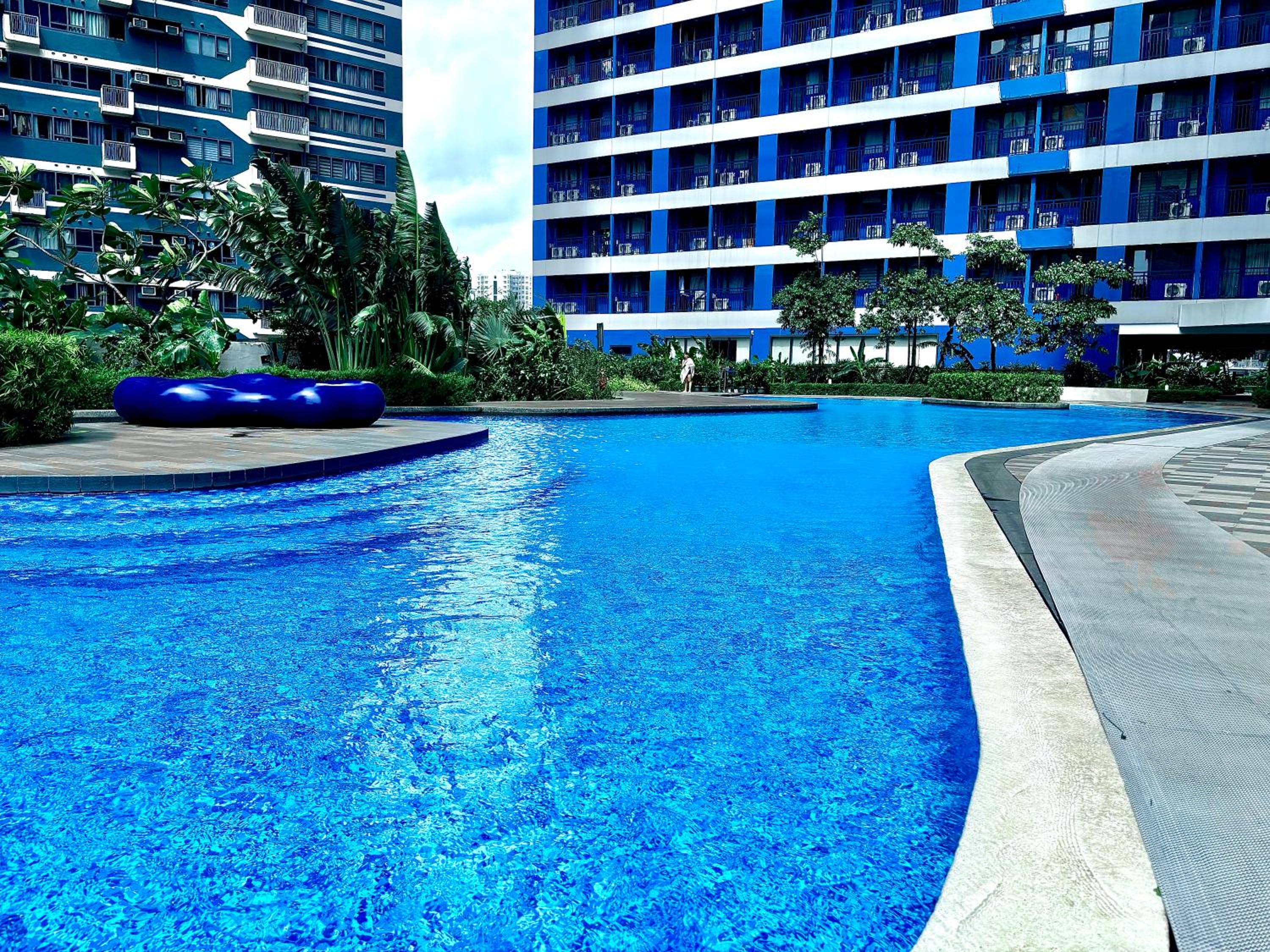 Ikigai Charlie Makati Condo Premium Comfort & Luxury