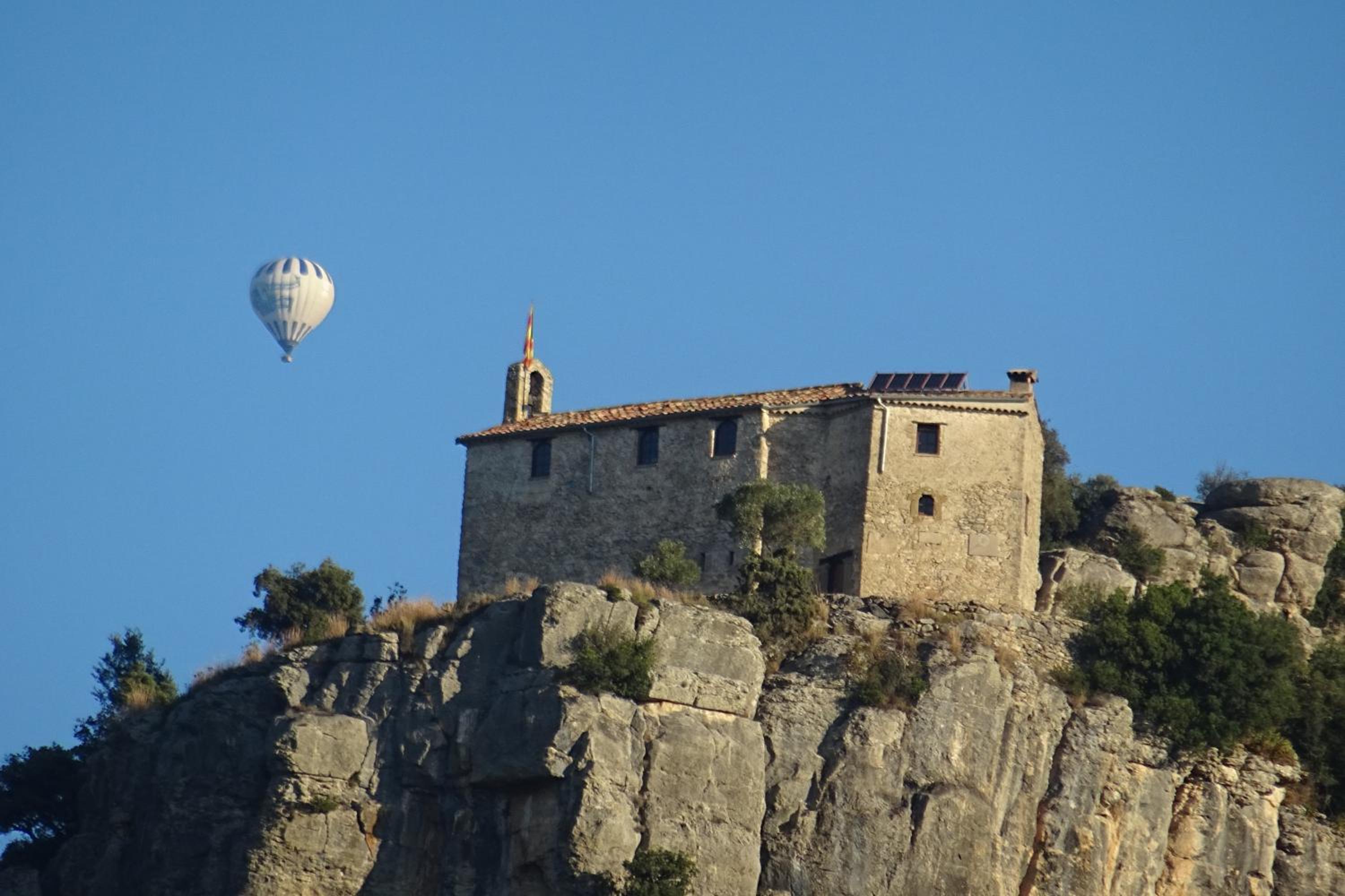 Estudi ideal en una masia view 5