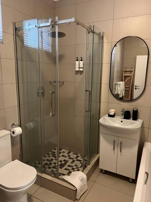 The Henlee Apartment Dainfern - Ground Floor Unit view 5