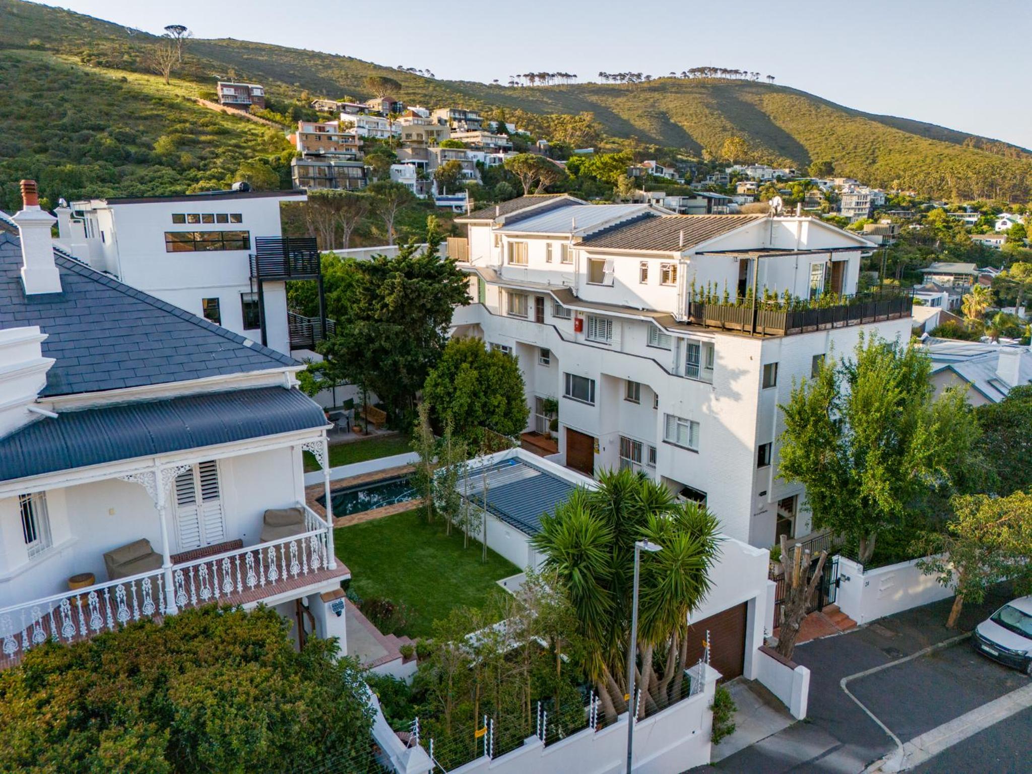 Tamboerskloof Luxury Apartment.