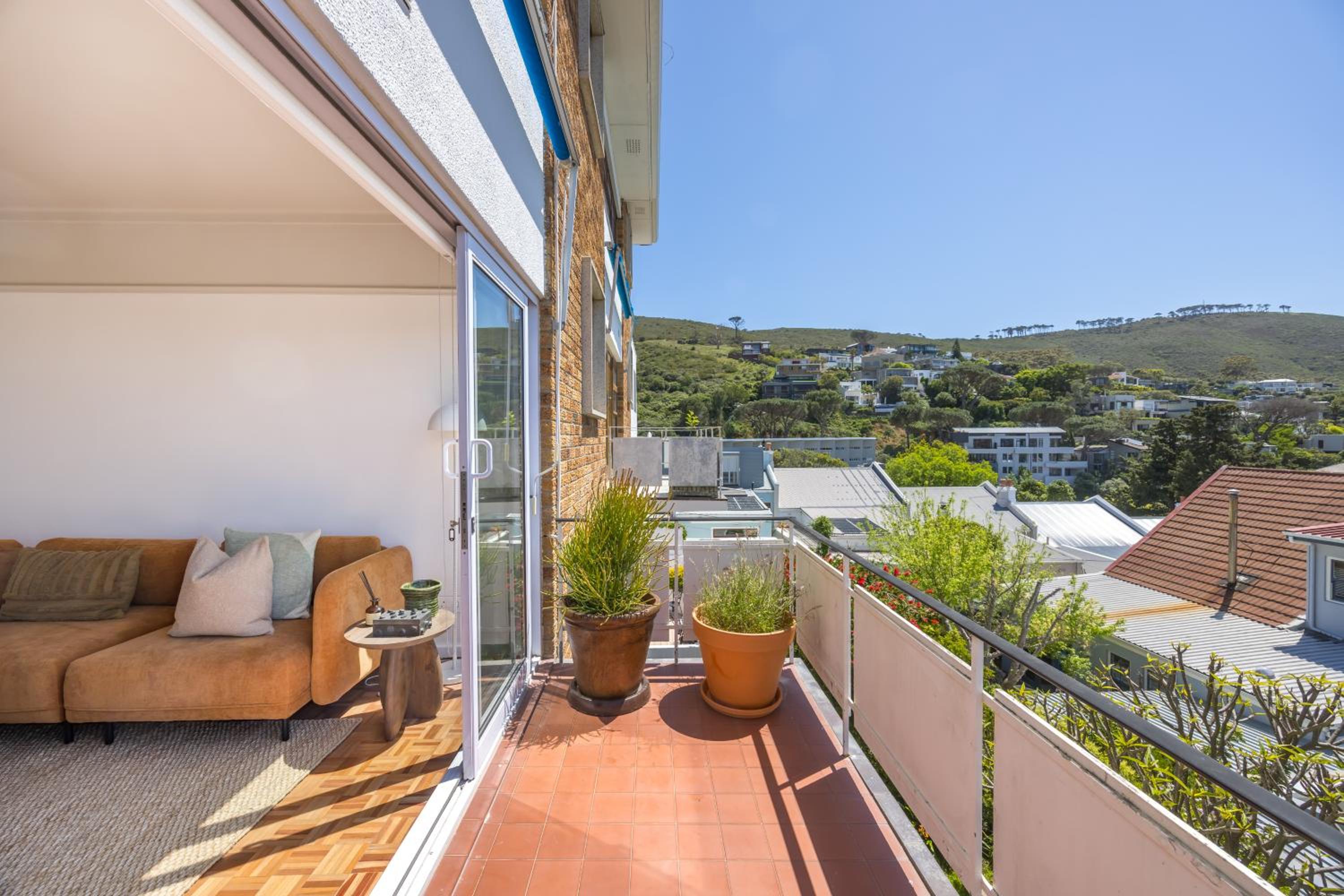 Tamboerskloof Luxury Apartment.