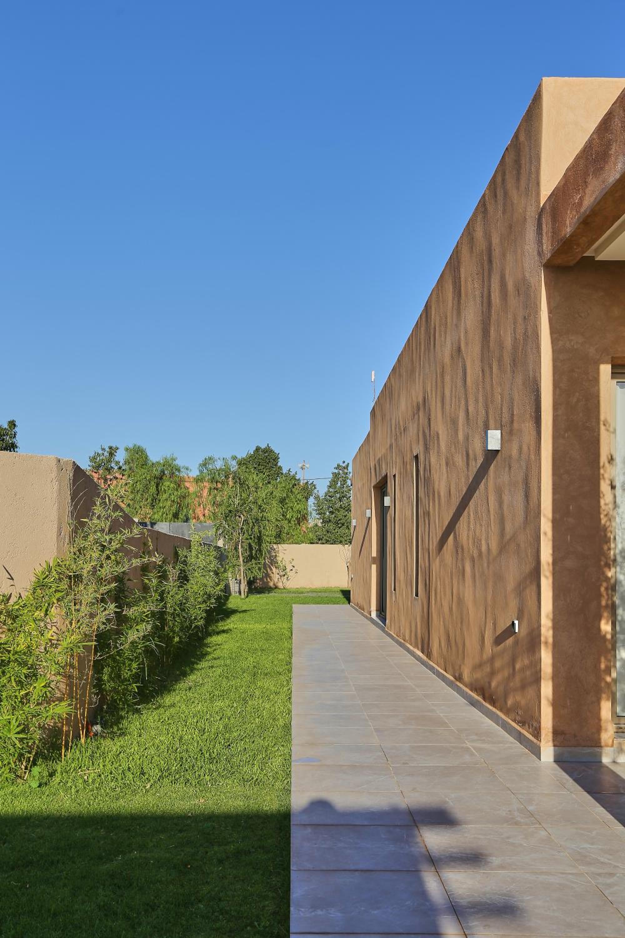 Villa Iris ,Moderne & Élégant avec Piscine &Jardin view 2